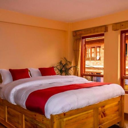 Eagle Nest Hotel Bhatgoan Kültér fotó